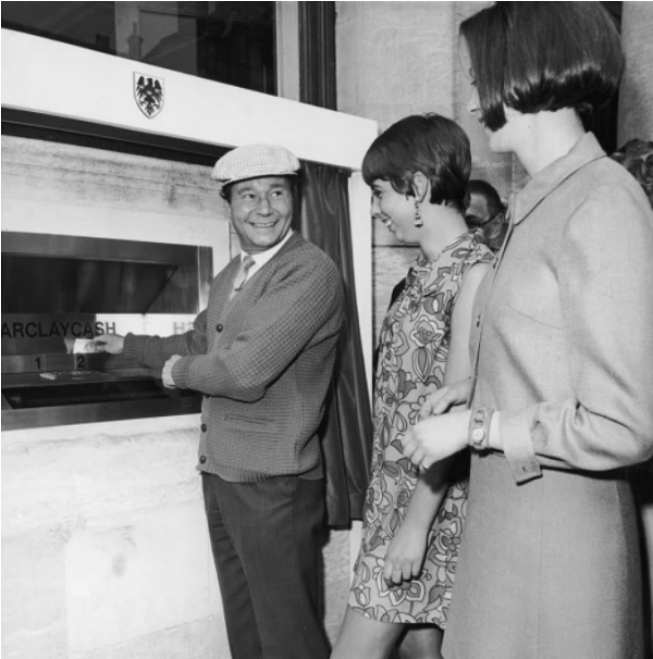 55th anniversary of the UK’s first ATM: elderly concerned about to a cashless future
